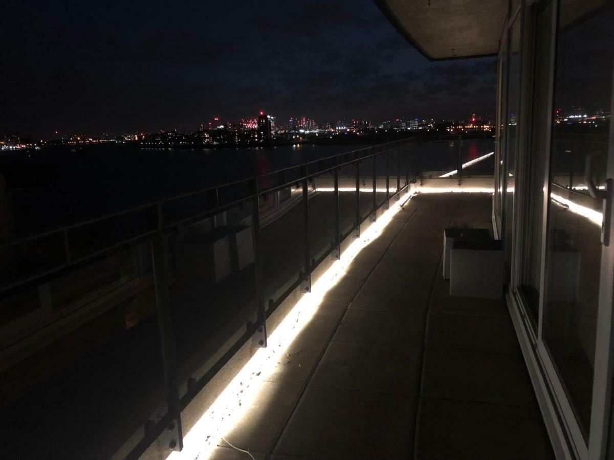 The Penthouse Apartment Londra Exterior foto